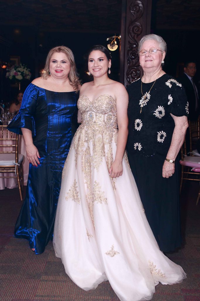 15 años de Alejandra Marie Cervantes Hall