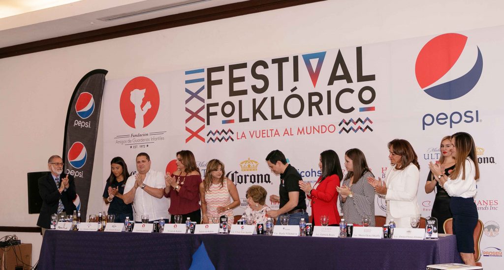 Julieta Kattán y Festival Folklórico Internacional