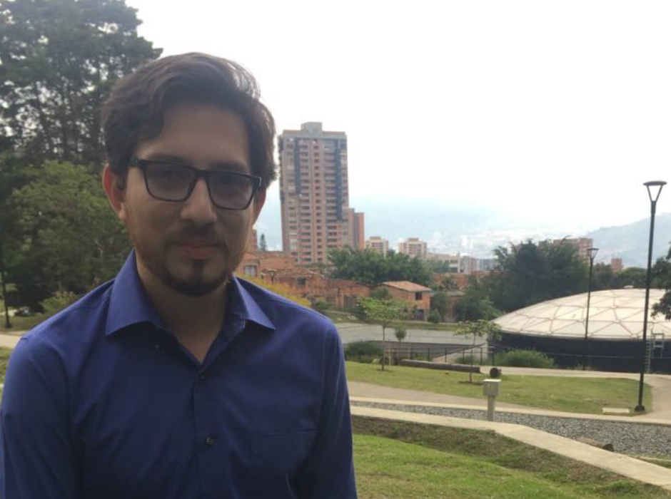 Muere Andrés Tovar