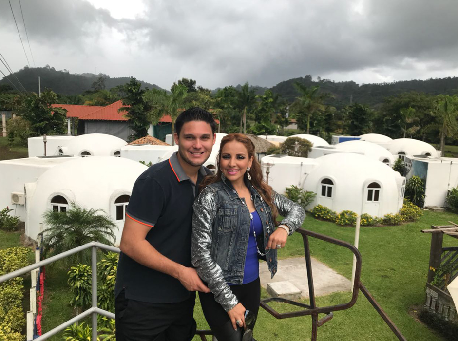 Lorna Avendaño y Christopher Knut