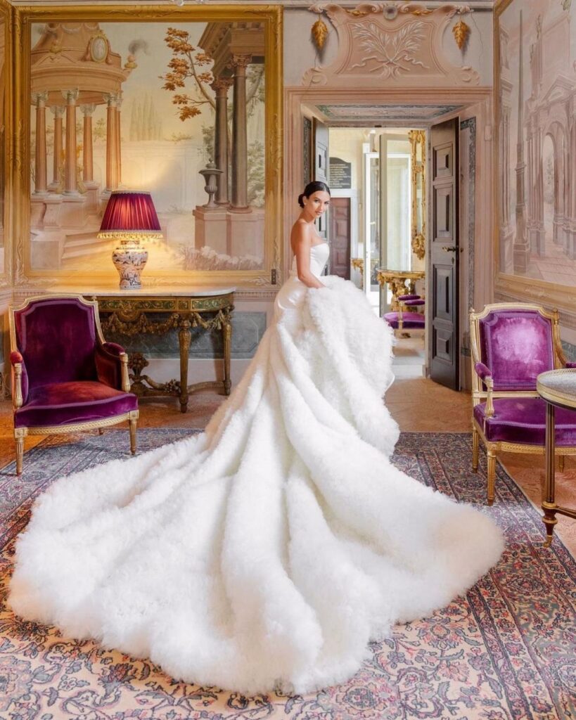 Bridal shops (2)