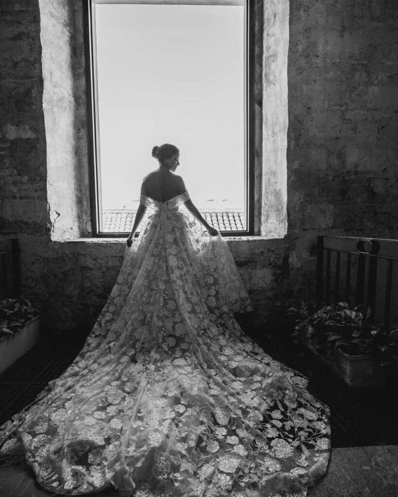 Bridal shops (2)