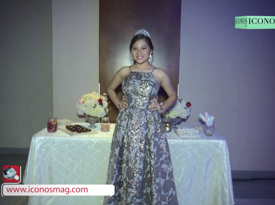 Fiesta para celebrar los quince años de Nadia Alemán