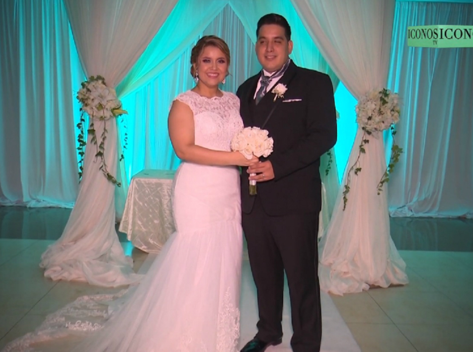 Karely Amaya y Arnold Pineda ya son esposos
