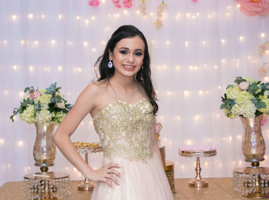 Los quince años de Vanessa Paola Morales