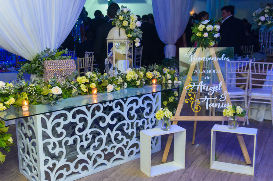 La boda de Tania Portillo y Ángel Mencía