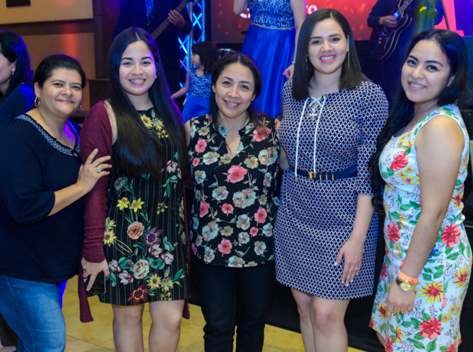 Woman Rouge Cámara de Comercio