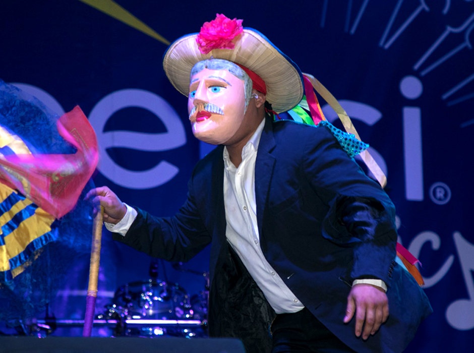 show de las colonias Festival Folklórico Internacional 2019