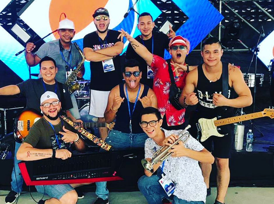 Kumbia Party de banda La Versátil