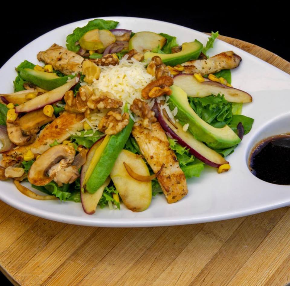 Healthy Salads by Welchez Café