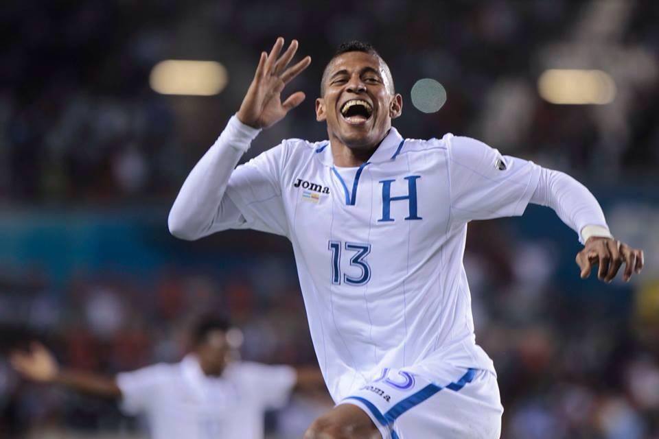 El futbolista Carlo Costly