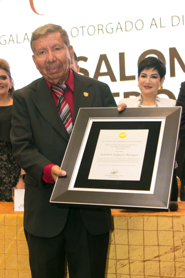 Premio Álvaro Contreras 2019