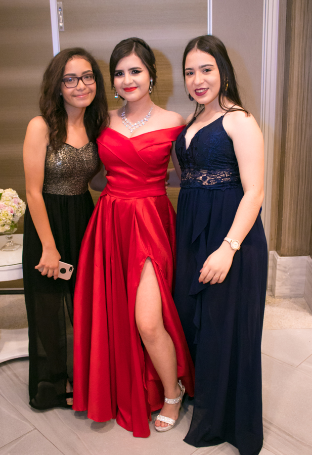 Invitados graduación Seniors 2019 escuela Happy New Dawn