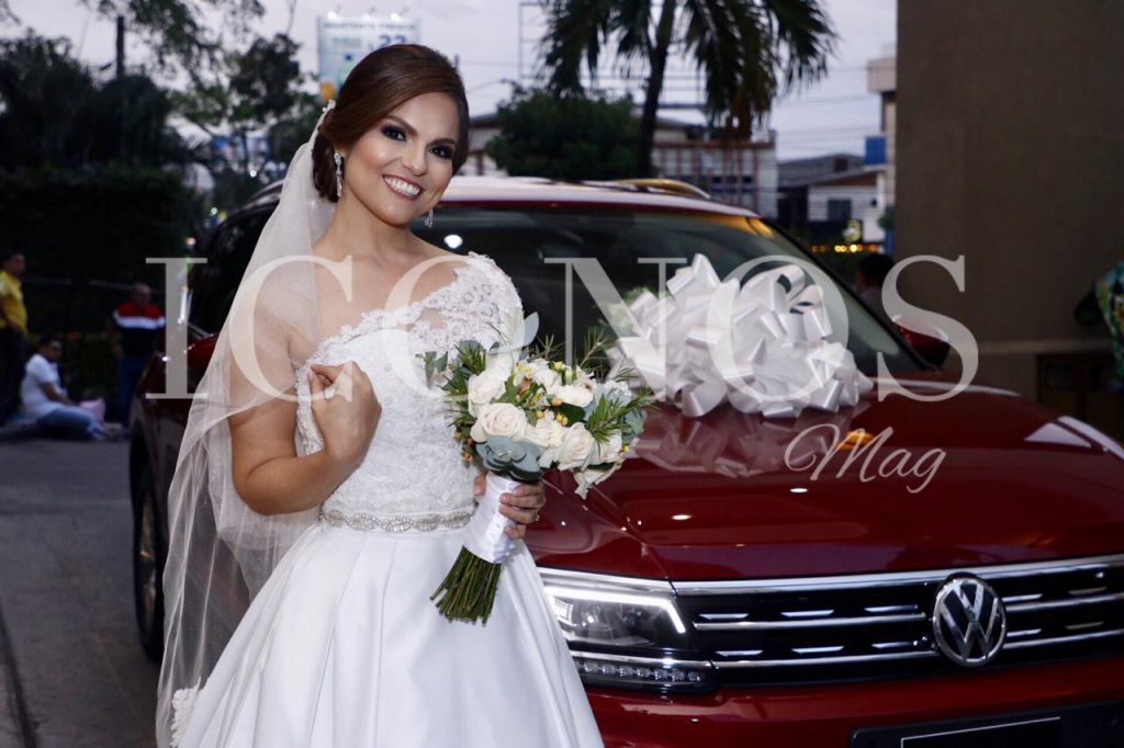 la novia Tita Torres
