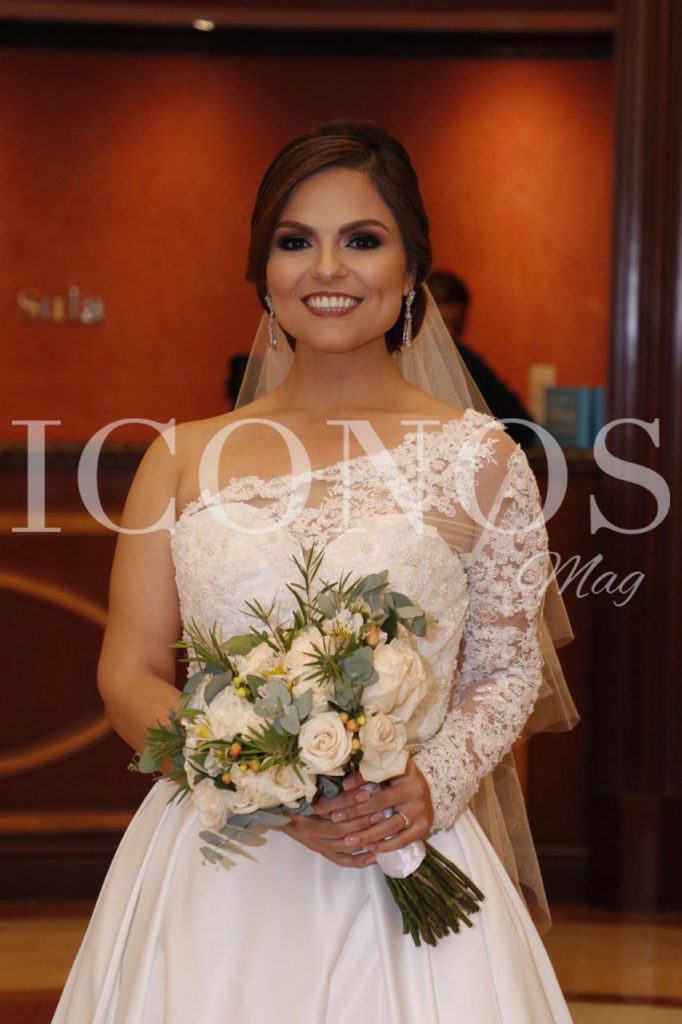 la novia Tita Torres