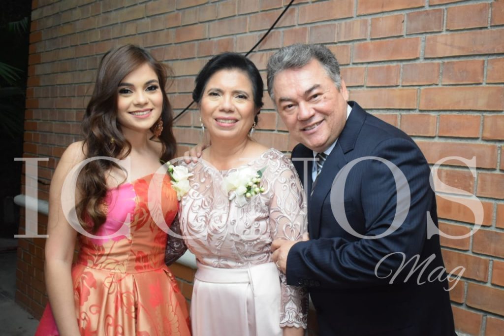 primeros invitados boda Tita Torres y Carlo Costly