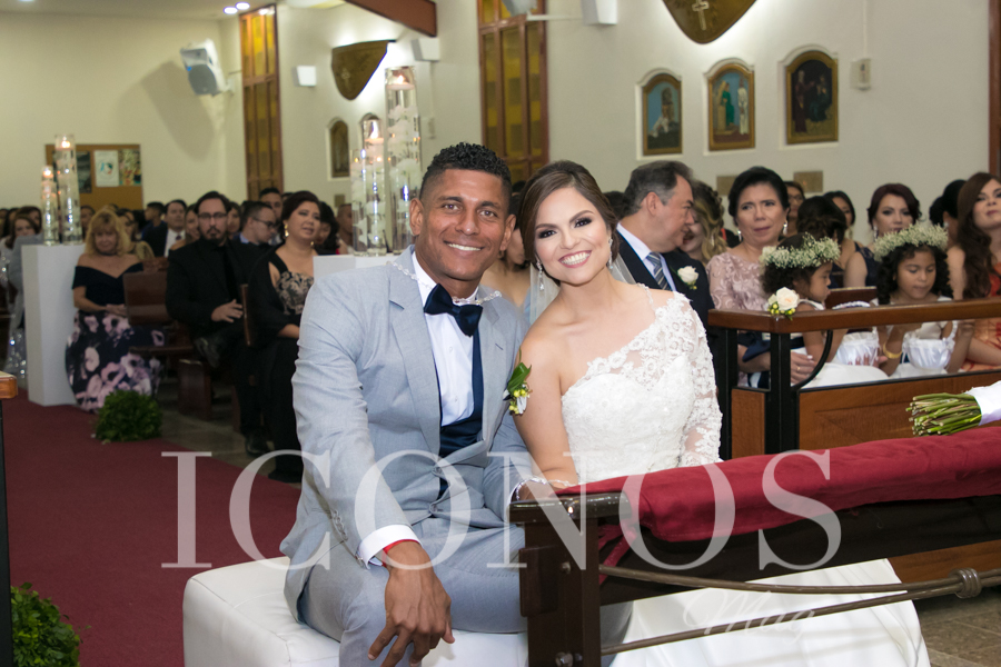 La boda religiosa de Tita Torres y Carlo Costly