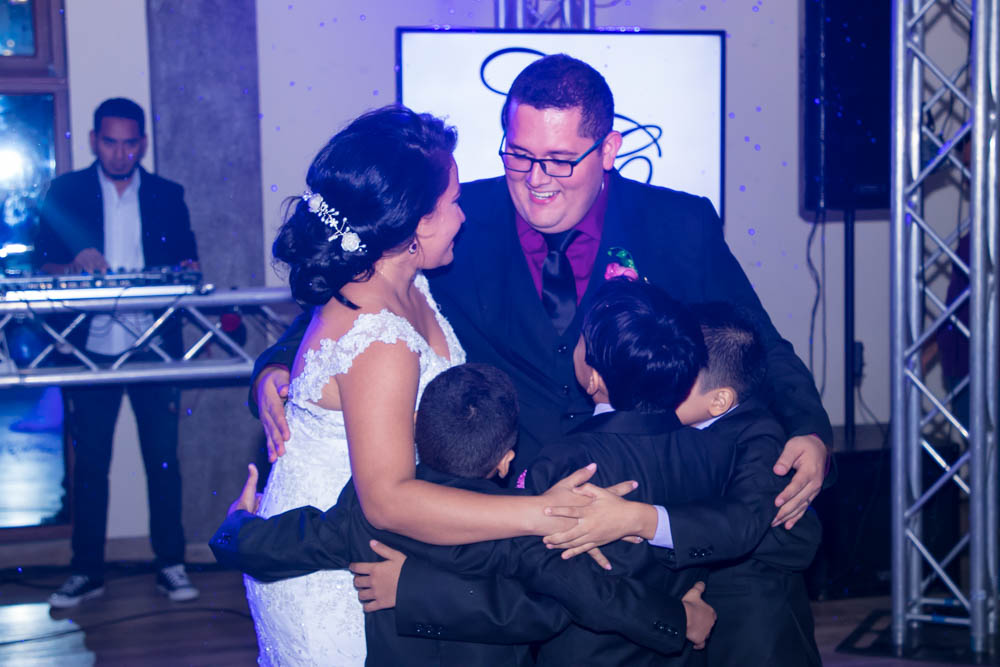 La boda de Aracely Contreras y Mauricio Calderón