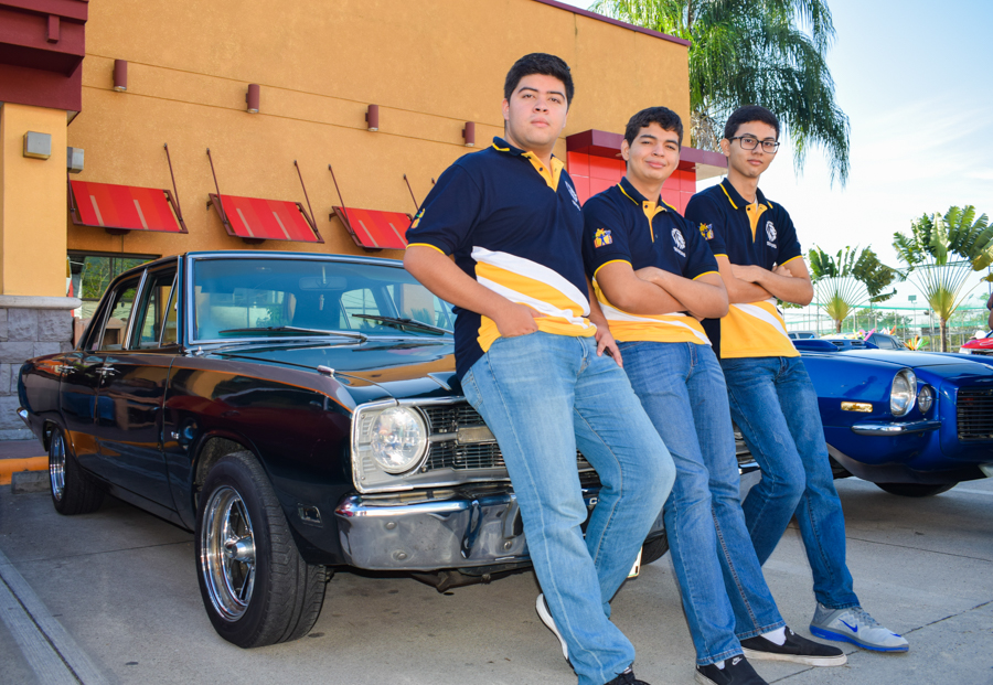 Seniors Entrance Clase 2020 Western International School