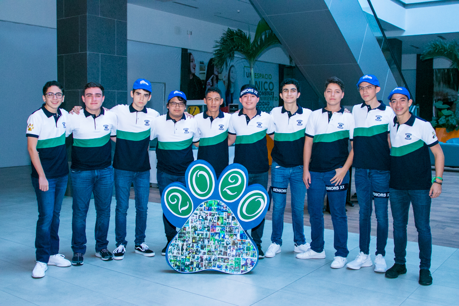 Seniors Entrance Clase 2020 Academia Americana