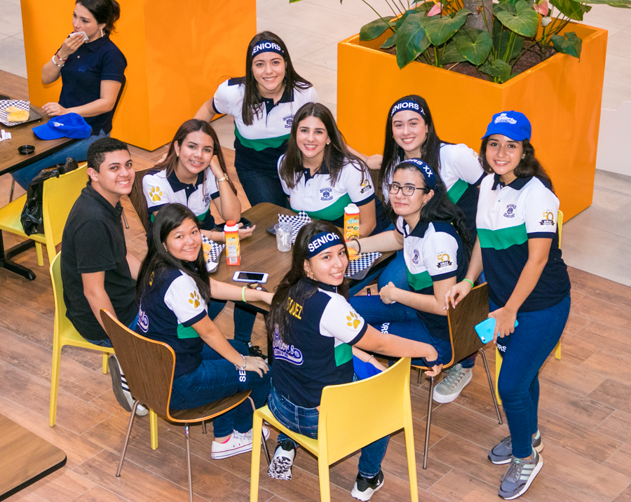 Seniors Entrance Clase 2020 Academia Americana