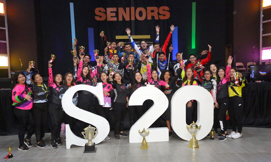 Seniors Entrance Clase 2020 Destiny Christian Academy