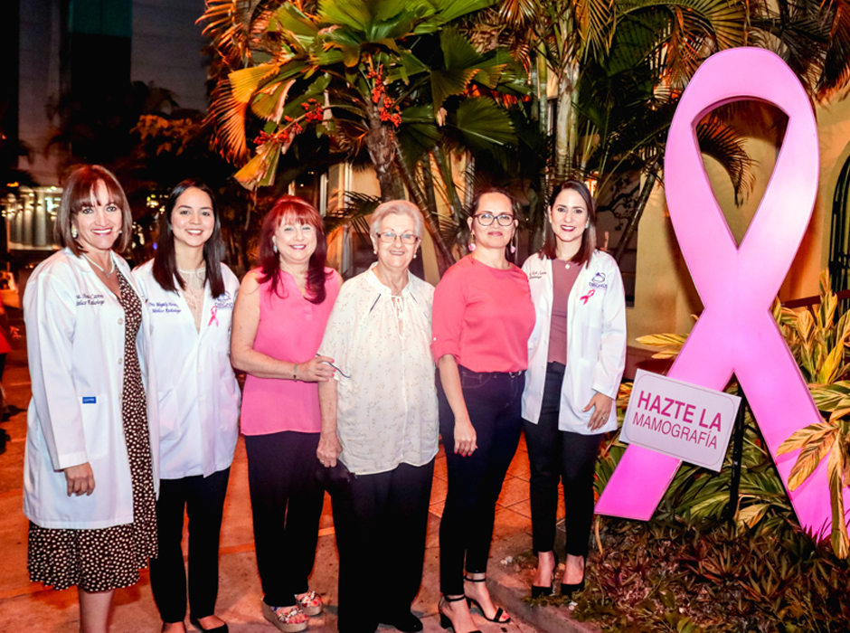 Encendido del listón rosa 2019 Diagnos