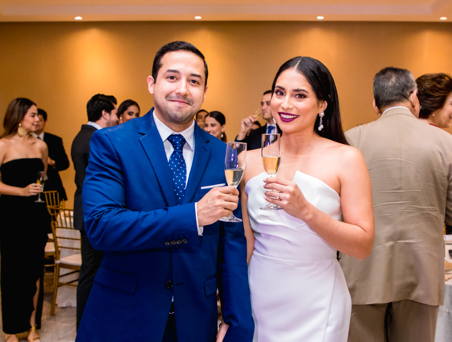 La boda civil de Sara Bográn y Héctor Bustillo
