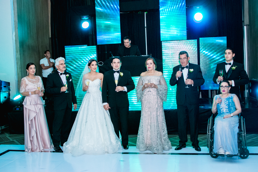 La boda de Mildred Reyes y Guillermo Bográn