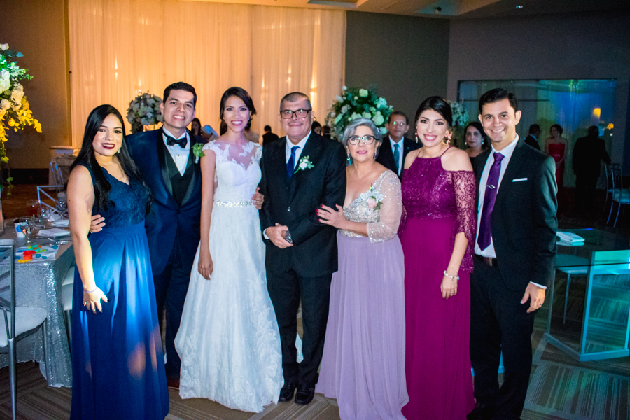 La boda de Fanny Navarro y Omar Villanueva