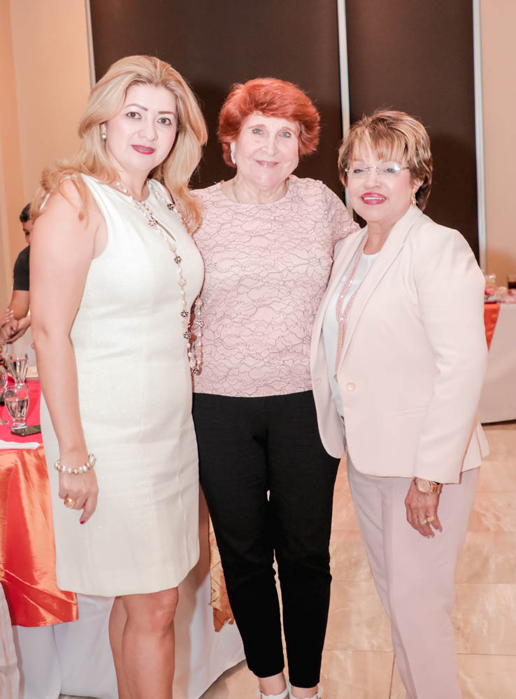 Té de Thanksgiving del Club Internacional de Mujeres