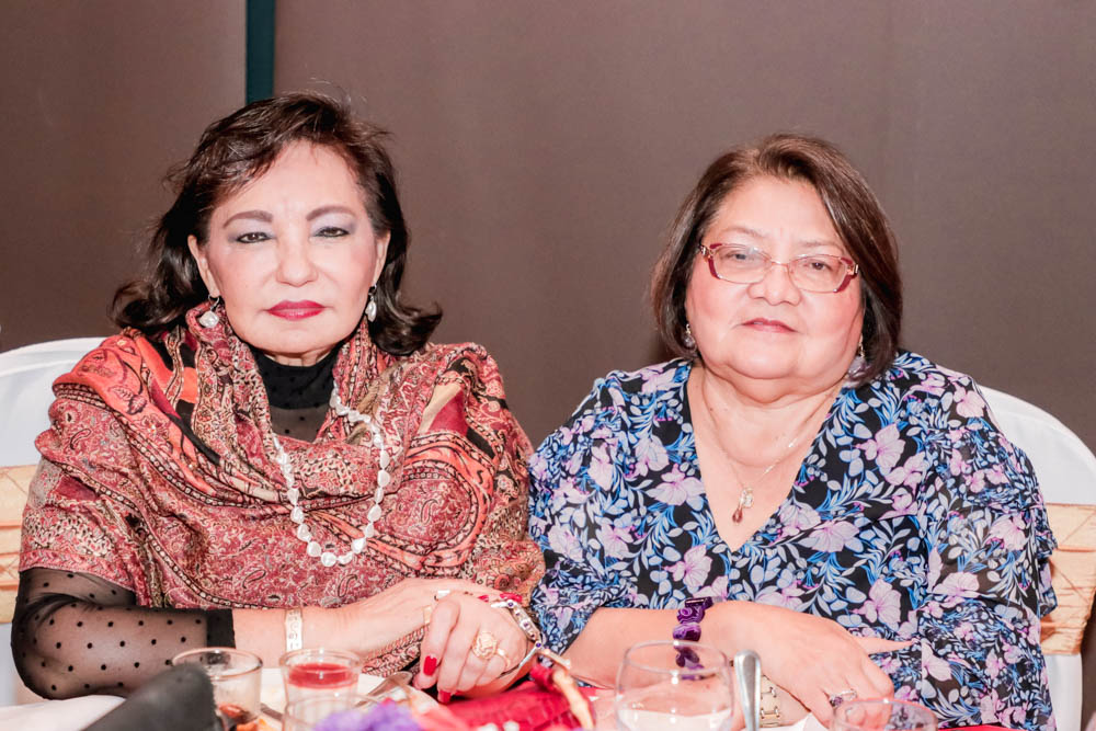 Té de Thanksgiving del Club Internacional de Mujeres