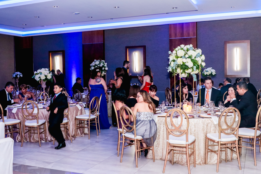 La boda de Karen Burgos y Alejandro Meléndez