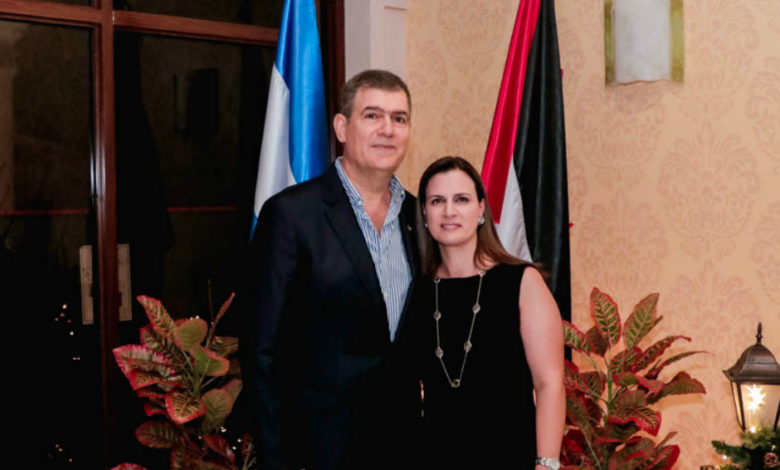 Cena consular noviembre 2019