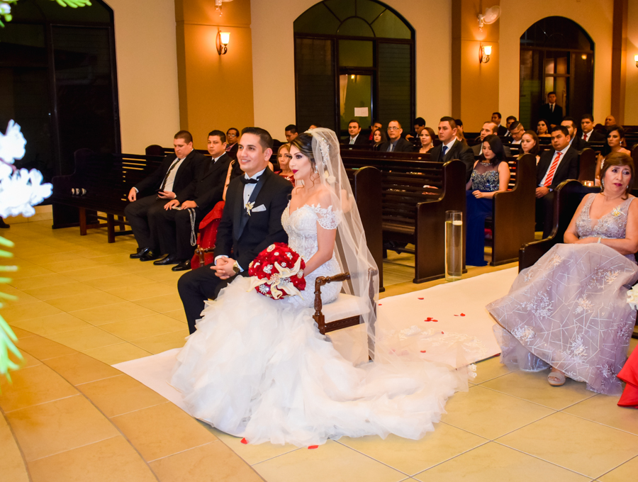 La boda evangélica de Allison Rodríguez y José Ramón Tejada
