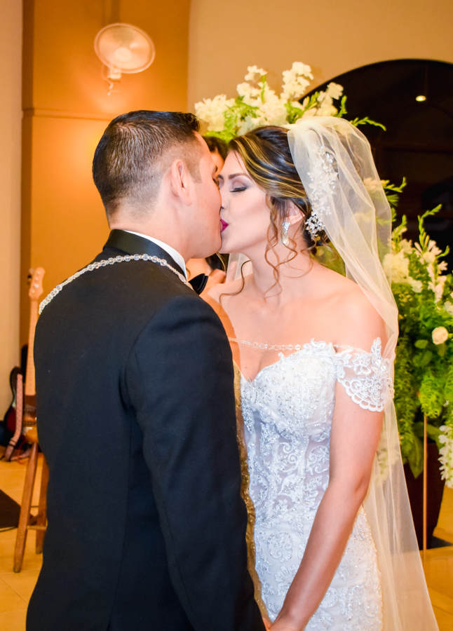 La boda evangélica de Allison Rodríguez y José Ramón Tejada