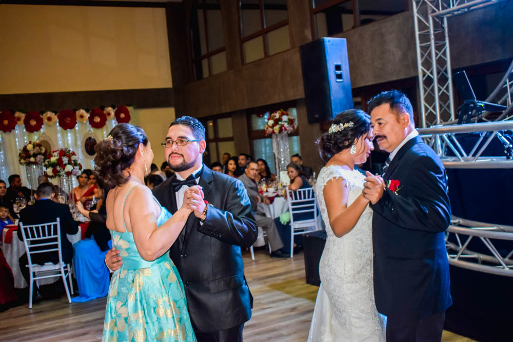 La boda de Evelyn Solórzano y Onassis López