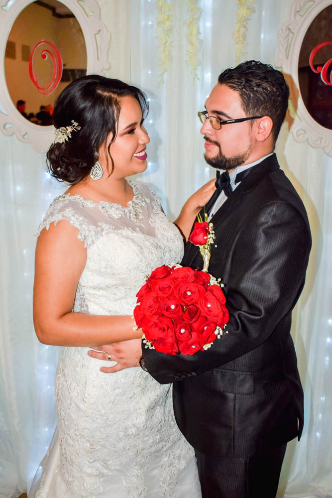 La boda de Evelyn Solórzano y Onassis López