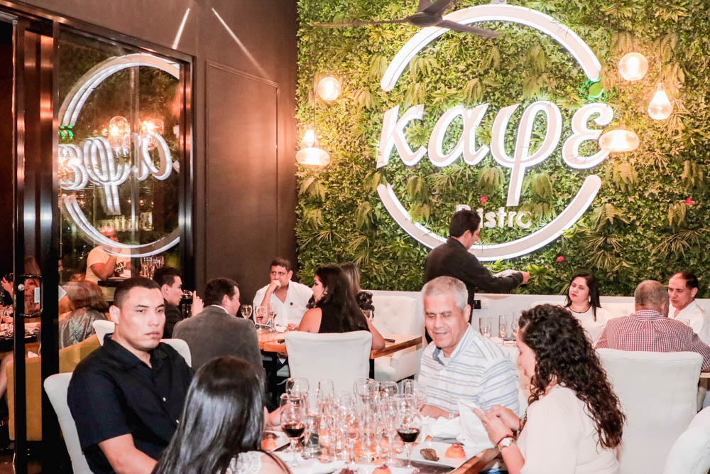 La cata de vinos by Kapé Bistro