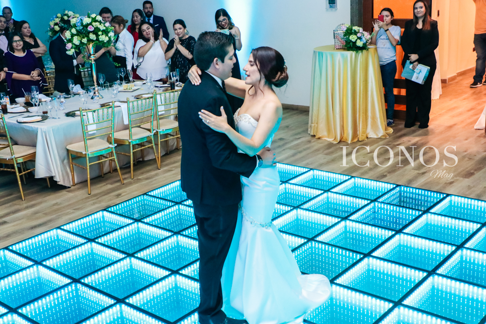 Laura Medina y Denis Lardizábal