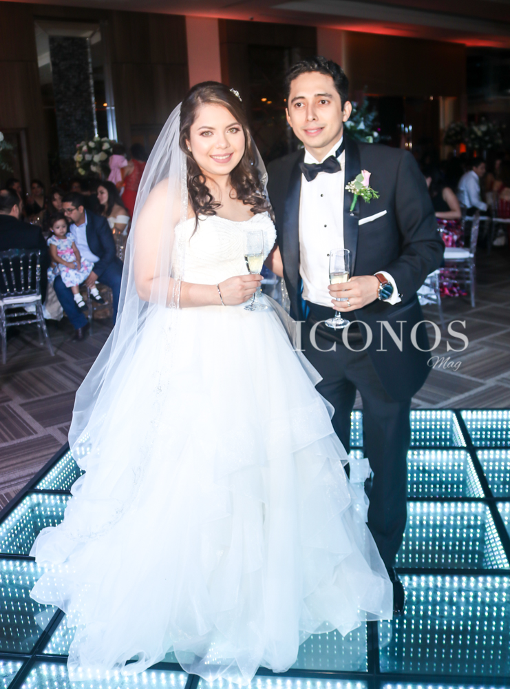 Jovana Robles y Josué Bueso