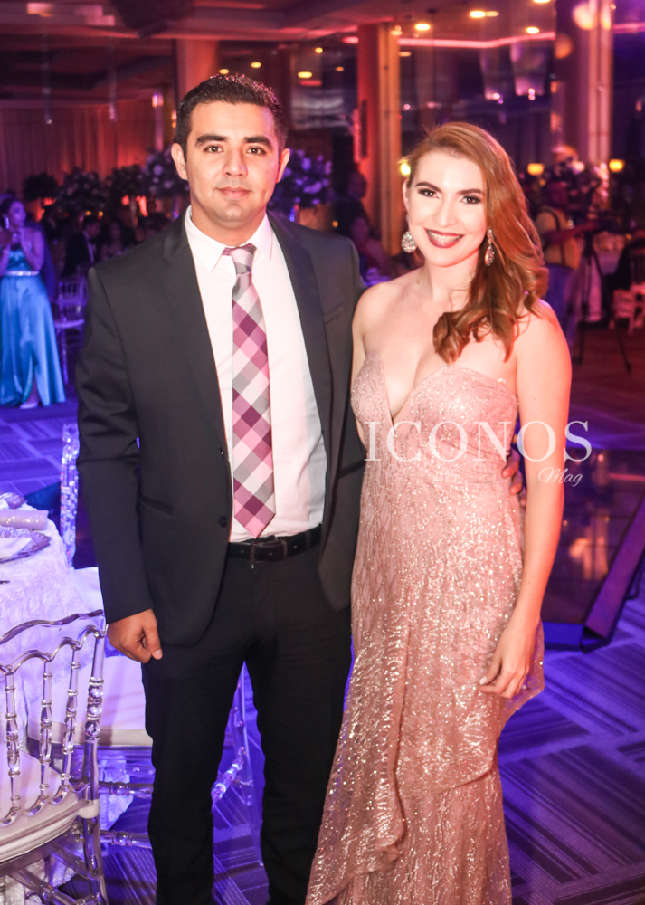 Jovana Robles y Josué Bueso