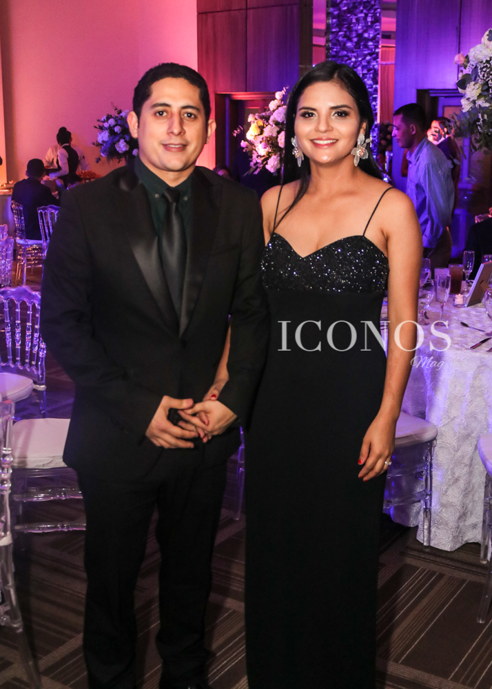 Jovana Robles y Josué Bueso