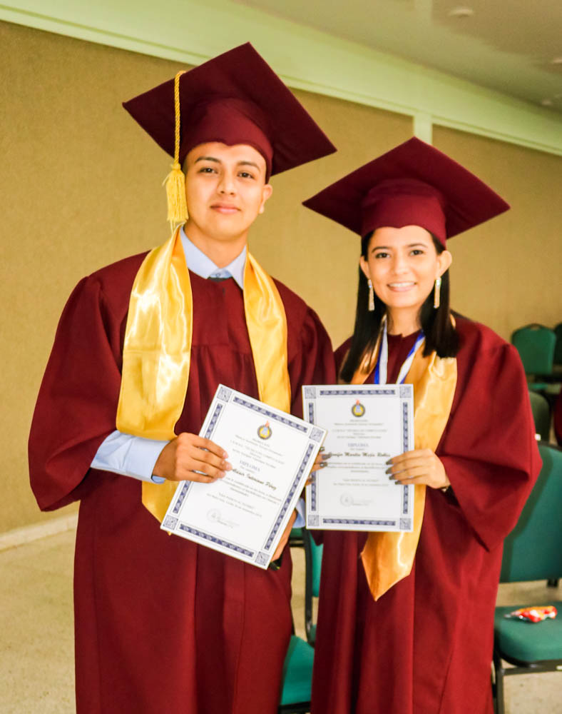 La graduación Clase 2019 Instituto Técnico en Computación ITC