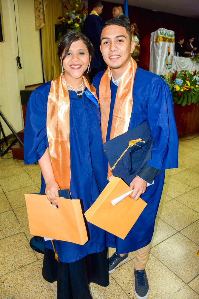 La graduación del instituto Luis Bográn