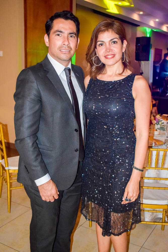 La boda de Cecilia Amaya y Frank Sobalvarro