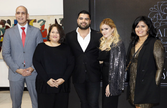 Legados by Rodolfo Lugo