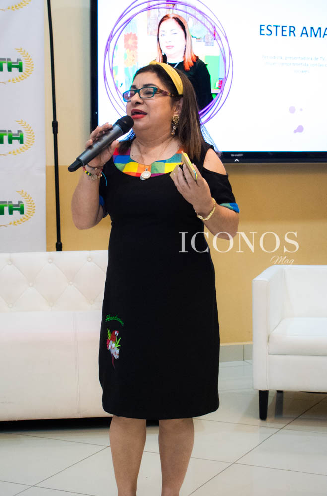 Celebremos ser Mujer en UTH San Pedro Sula