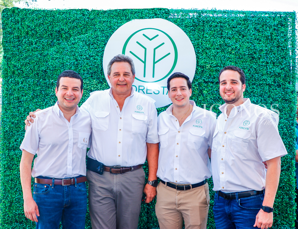 plaza comercial La Foresta