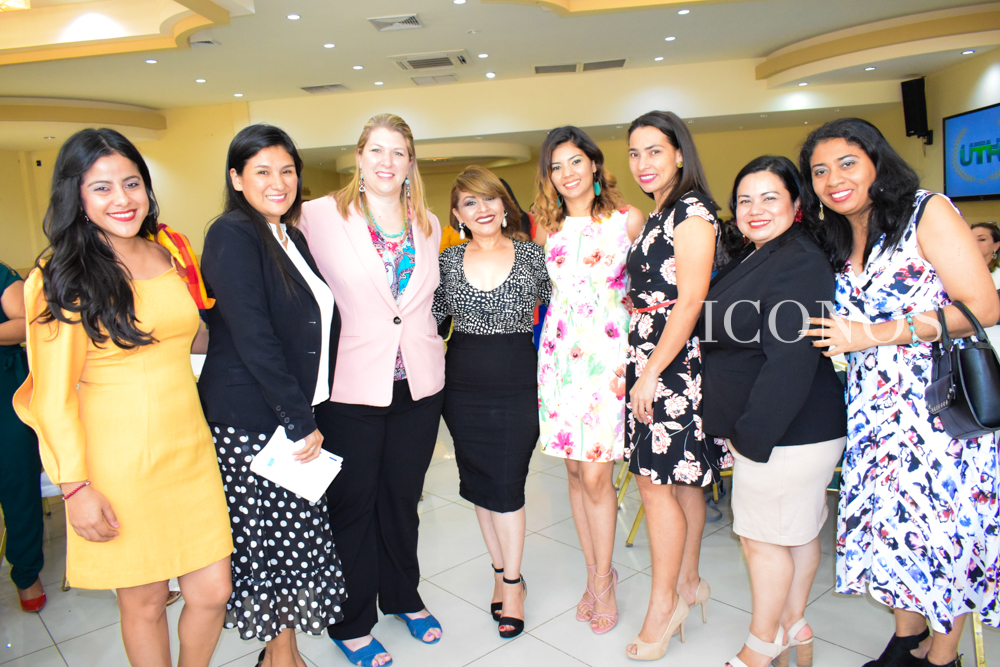 Academia de mujeres emprendedoras AWE